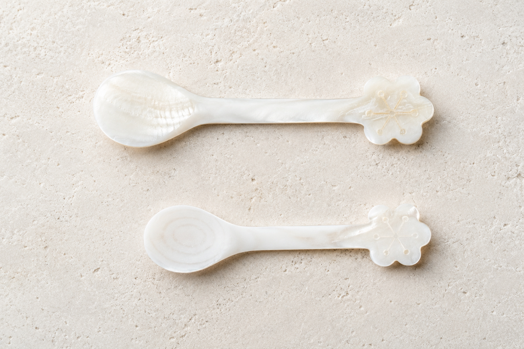 Mother of pearl caviar spoon